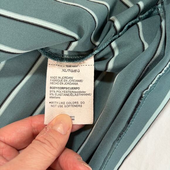 Under armour Mens loose polo.  Green with black stripes.  Size XL.  Golf tennis - Picture 3 of 6